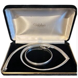 🔥HP! 🔥Vintage Italian.925 Sterling Silver Necklace & Bracelet Set